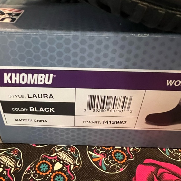 π Khombu Women's Laura All Weather Suede Leather Ankle Boots - Picture 9 of 17